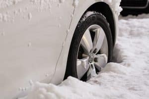 Prendre la route par temps enneigée, mode d'emploi